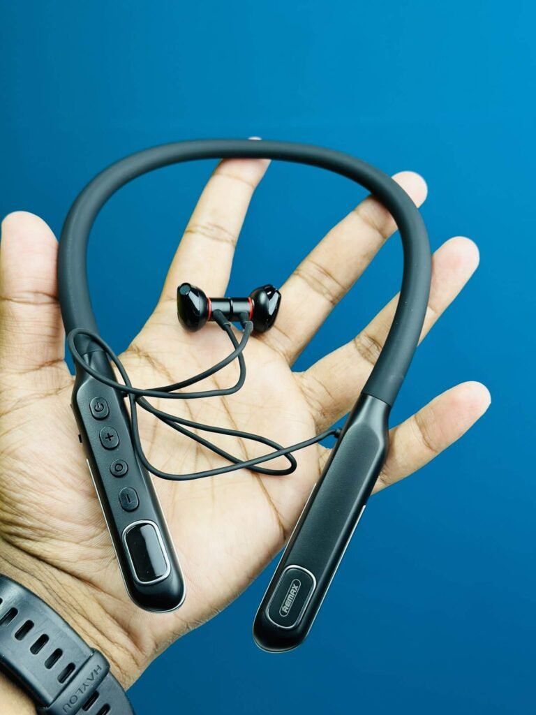 Remax RB-S3 Neckband With Digital Display (4)-min
